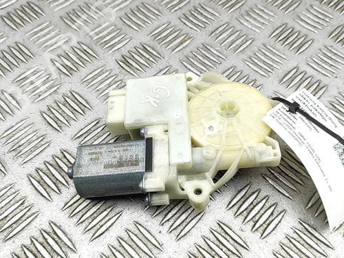 left-rear-window-motor-bmw-3-g20-g80-g28-2018-30108908 main image