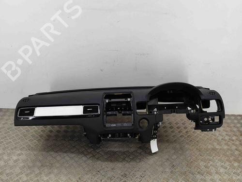 Used Dashboard VW TOUAREG (7P5, 7P6) 3.0 V6 TDI (245 hp) 17767095