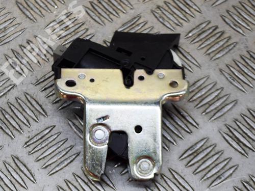 Used Tailgate lock Tailgate lock VW PASSAT B7 (362) 1.4 TSI (160 hp) 8840838 8840838