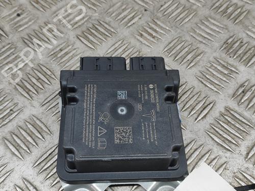 Used ECU airbags TESLA MODEL Y (5YJY) EV Performance All-wheel Drive (462 hp) 28590148