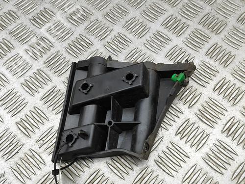 Used Front bumper bracket Front bumper bracket VOLVO V40 Cross Country (526) D2 (120 hp) 33378712 33378712