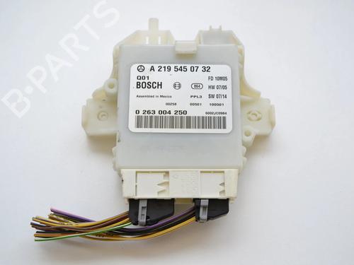 Used Electronic module MERCEDES-BENZ CLS (C219) CLS 320 CDI (219.322) (224 hp) 9863394