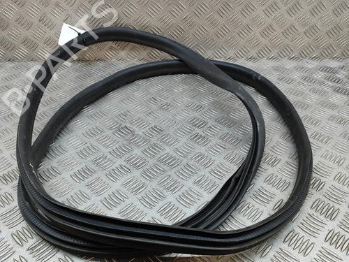 BP19076347C142 main image