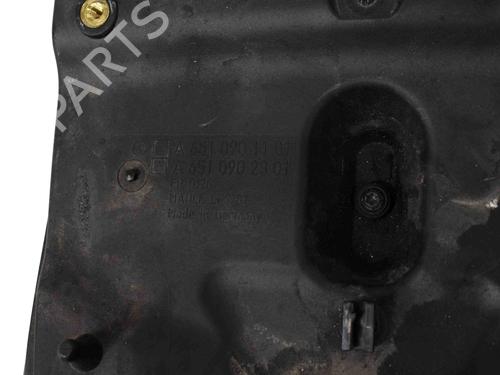 Air filter box MERCEDES-BENZ C-CLASS (W204) C 220 CDI (204.002) | BP30266785M87