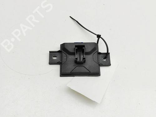 Used Electronic module Electronic module MERCEDES-BENZ GLA-CLASS (X156) GLA 250 4-matic (156.946) (211 hp) 33384340 33384340