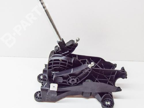 Used Automatic gearbox selector Automatic gearbox selector FORD FIESTA VII (HJ, HF) 1.0 EcoBoost (101 hp) 9113762 9113762