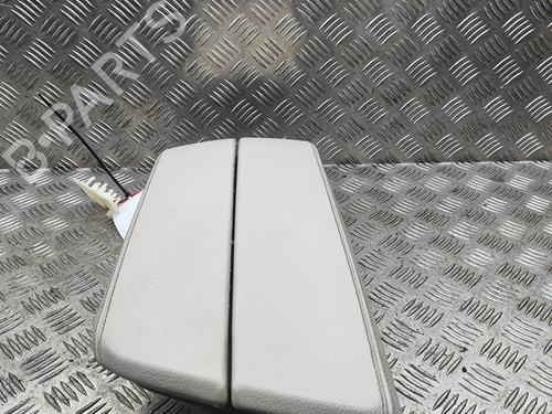 Used Armrest / Center console Armrest / Center console BMW 5 (G30, F90) 530 e Plug-in Hybrid (252 hp) 33331699 33331699