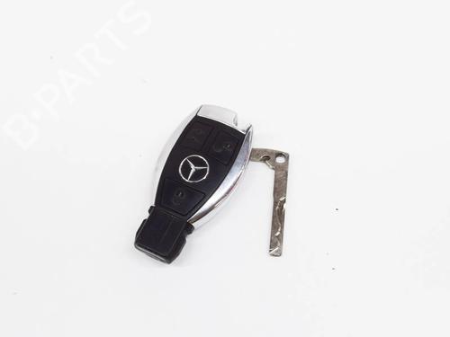 switch-mercedes-benz-e-class-w212-e-220-cdi-2009-2010-2011-2012-2013-2014-2015-2016-10368313 main image