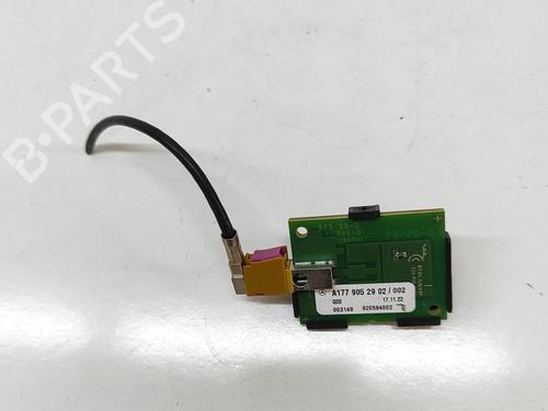 Used Antenna/Base MERCEDES-BENZ CLA (C118) CLA 200 (118.387) (150 hp) 28676074
