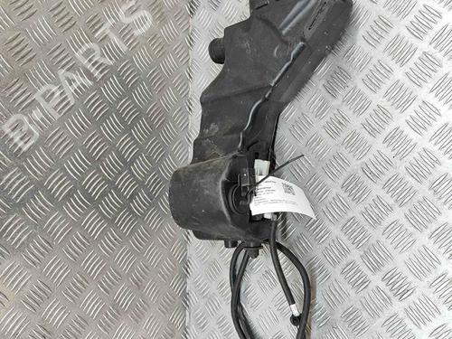 Used Windscreen washer tank BMW 6 Convertible (F12) 650 i xDrive (449 hp) 25787777