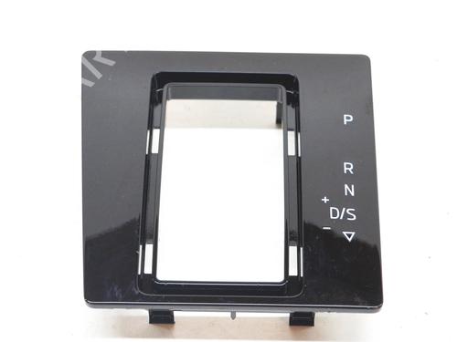 automatic-gearbox-selector-skoda-superb-iii-estate-3v5-20-tdi-3v2713203-3v2713203a-2015-8847408 main image