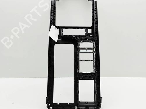 Middle console LAND ROVER DISCOVERY V (L462) 3.0 Td6 4x4 | BP33376667I22 - Image 4