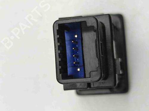 Switch TOYOTA HILUX VIII Pickup (_N1_) 2.4 D 4WD (GUN125_, GUN125R) | BP29459447I30 