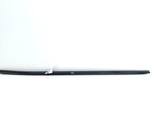 Used Door moulding trim SKODA ENYAQ iV SUV (5AZ) 50 (148 hp) 27769038