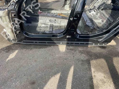 Used Left sideskirt BMW 5 (G60, G90, G68) i5 eDrive40 (340 hp) 28564797