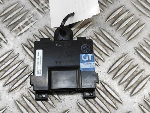 Elektronisk modul TESLA MODEL S (5YJS) P100D AWD | BP28498030M83 