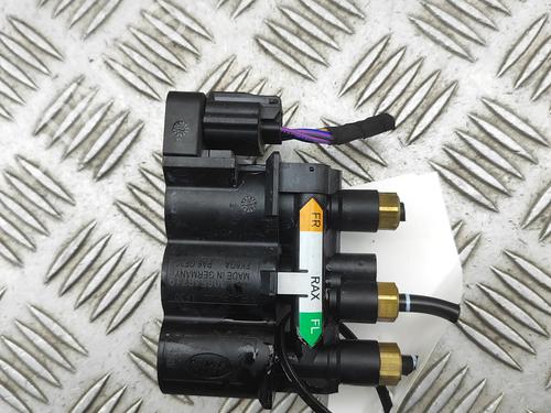 Electronic module LAND ROVER DEFENDER Station Wagon (L663) P525 4x4 | BP33390782M83 - Image 4