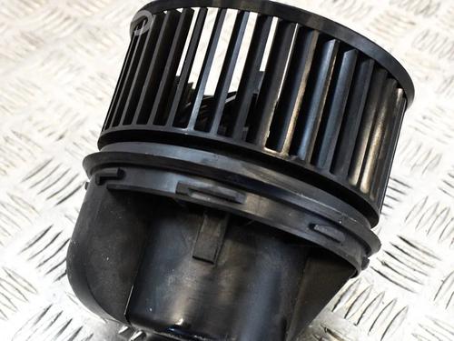 Heater blower motor FORD FOCUS III 1.5 TDCi | BP6741830M62