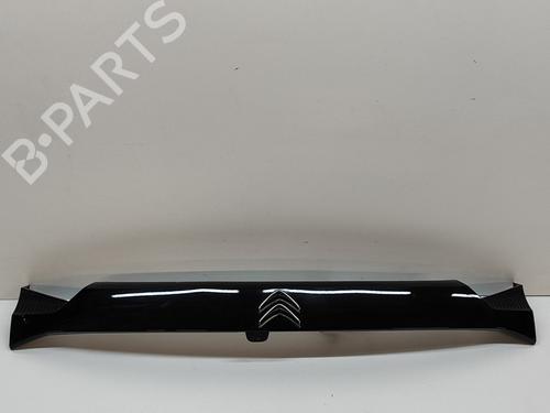 Used Tailgate trim CITROËN C4 III (BA_, BB_, BC_) ë-C4 (BCZKXC, BZCKSC) (136 hp) 27783210