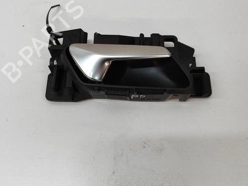 Used Front right interior door handle Front right interior door handle PEUGEOT 2008 II (UD_, US_, UY_, UJ_, UR_, UC_) e-2008 (UKZKXZ) (136 hp) 27778326 27778326