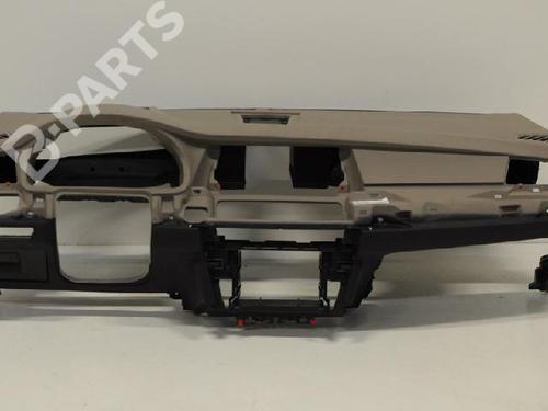 Dashboard BMW 5 Gran Turismo (F07) 530 d (211 hp) 9292810