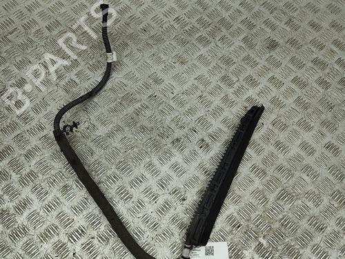 Used Front right wheel arch trim PORSCHE PANAMERA (970) 4.8 4S (400 hp) 27331249