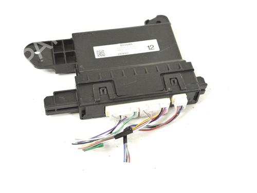 Used Electronic module TOYOTA C-HR (_X1_) 1.8 Hybrid (ZYX10_, ZYX11_) (98 hp) 30267360