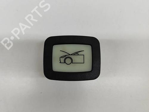 switch-tesla-model-3-5yj3-2017-27765450 main image