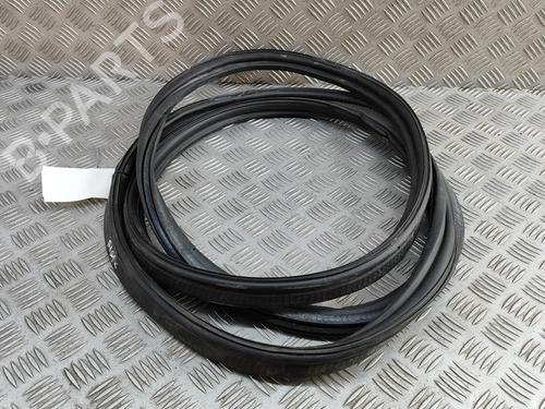 rubber-door-seal-bmw-x7-g07-2019-28687883 main image