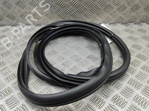 Gummiliste MAZDA 3 Hatchback (BP) 2.5 e-SKYACTIV-G (BP5H) | BP33381105C142 - Image 2