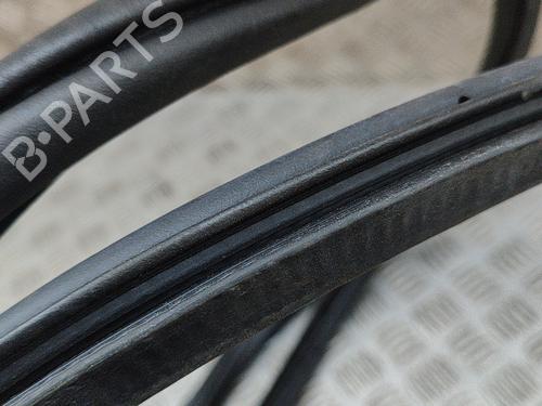 Rubber door seal SEAT ARONA (KJ7, KJP) 1.0 TSI | BP19502328C142 