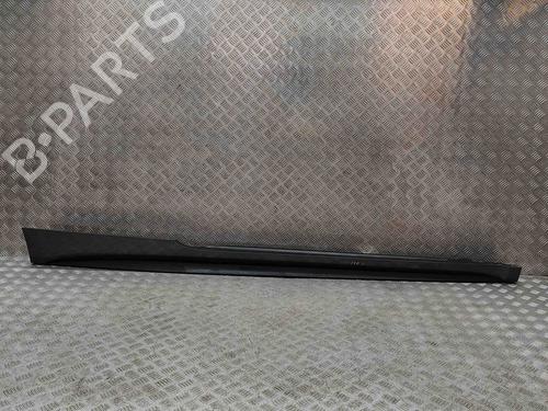 Używane Próg prawy AUDI A5 (F53, F5P) 35 TFSI Mild Hybrid (150 hp) 28434700