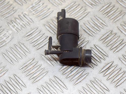 Used Washer pump RENAULT MASTER III Van (FV) 2.3 dCi 100 FWD (FV0A, FV0B, FV0G, FV0K, FV0H) (101 hp) 14626453