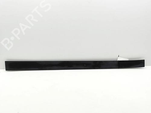 Used Door moulding trim Door moulding trim TESLA MODEL X (5YJX) P90D AWD (772 hp) 36470742 36470742
