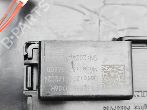 Kabinelys RENAULT MASTER III Van (FV) 2.3 dCi 130 FWD (FV0M, FV0Y, FV0J, FV02, FV03) | BP39472831I8 - Image 4