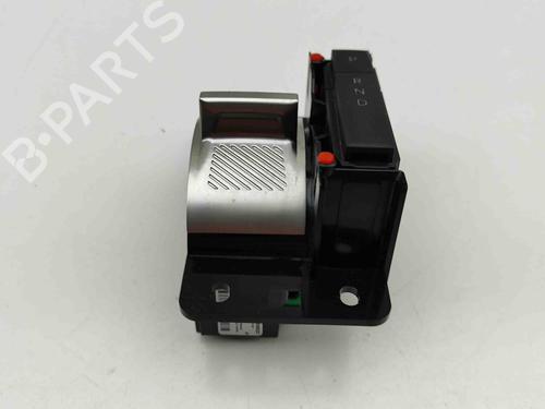 Used Gear lever PEUGEOT 3008 III (KA_, KB_, KC_) e-210 (KCZKZX) (213 hp) 28676298