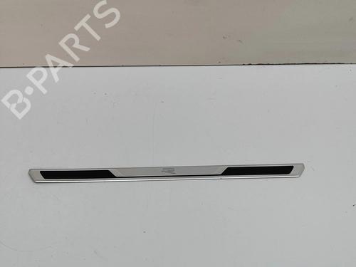 step-vw-t-cross-c11-d31-2018-28562889 main image