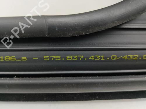 Door moulding trim SKODA KAROQ (NU7, ND7) 1.0 TSI | BP28546438C150 