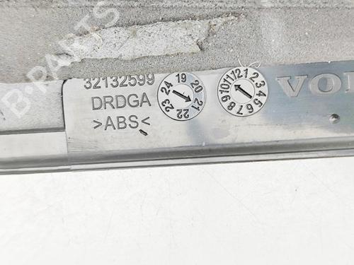 Trinnbrett VOLVO C40 (539) Recharge AWD | BP30544839C149