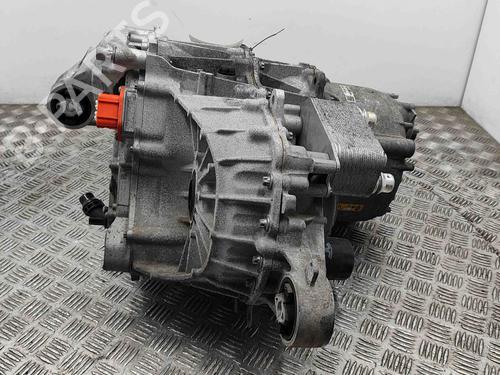 Motor TESLA MODEL Y (5YJY) EV Rear-Wheel Drive (299 hp) 30323835