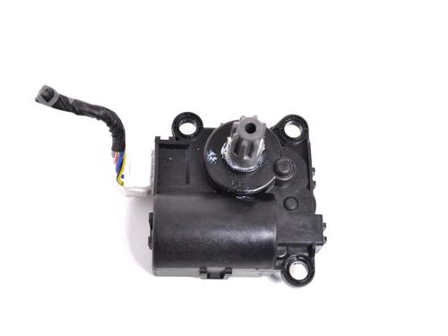 Electronic module TESLA MODEL S (5YJS) 85 | BP33348083M83 - Image 3