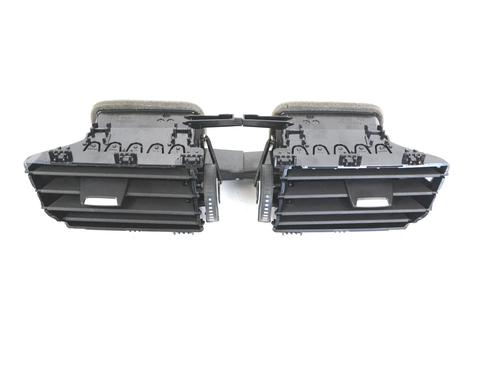 Used Air vent Air vent BMW X1 (F48) sDrive 20 d (190 hp) 33338607 33338607