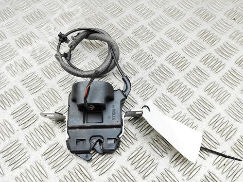 switch-mercedes-benz-e-class-w213-2016-34218252 main image