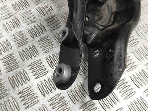 Venstre bagtil bærearm TESLA MODEL Y (5YJY) Long Range All-wheel Drive | BP30856722M14 