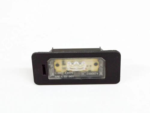 Used Licence plate light Licence plate light BMW 3 (F30, F80) 330 d (258 hp) 14641239 14641239