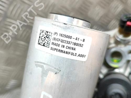 Electronic module TESLA MODEL Y (5YJY) EV Performance All-wheel Drive | BP32754474M83  - Image 8