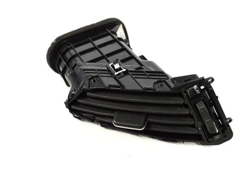 Used Air vent HYUNDAI ix35 (LM, EL, ELH) 1.7 CRDi (116 hp) 30227748