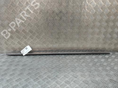 Friso da porta Friso da porta JEEP GRAND CHEROKEE III (WH, WK) 4.7 V8 4x4 (231 hp) 25218261 25218261