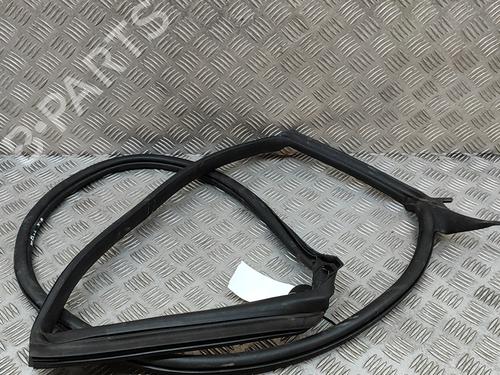 Used Rubber door seal VW ARTEON (3H7, 3H8) 1.4 eHybrid (218 hp) 28554082