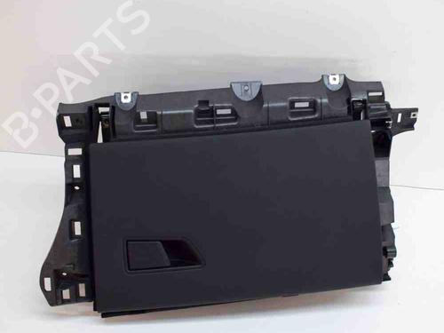 Used Glove box MASERATI LEVANTE SUV (M161) 3.0 Q4 (350 hp) 15377148